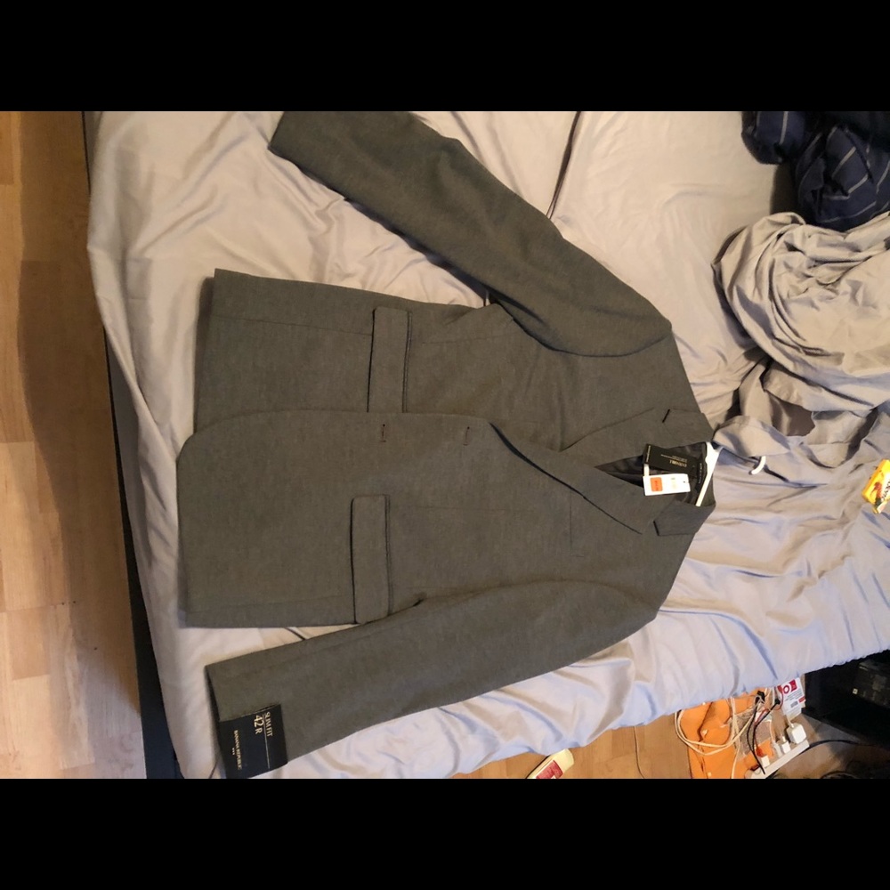 42R Men’s SLIM Suit Coat Banana Republic NWT